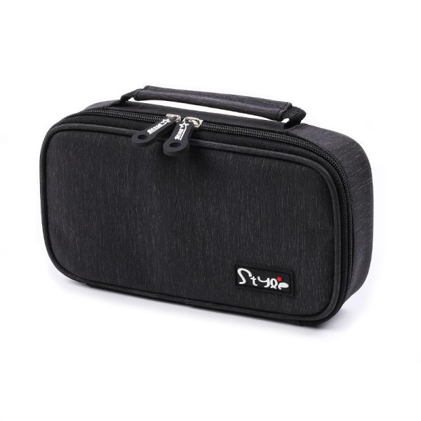 Penar oval 22*11.5*5 cm cu 1 fermoar dublu si maner - negru